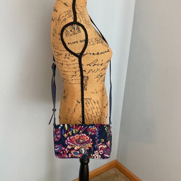 Vera Bradley Crossbody Wallet Cell Phone Bag Midnight Wildflower - Picture 1 of 15